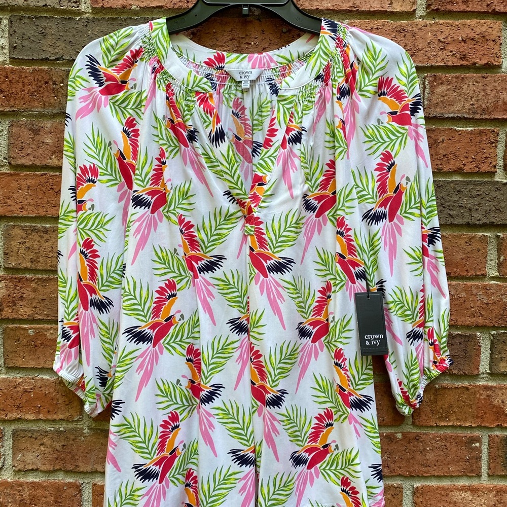 Crown & Ivy XS Women’s Top Frida’s Garden NWT
